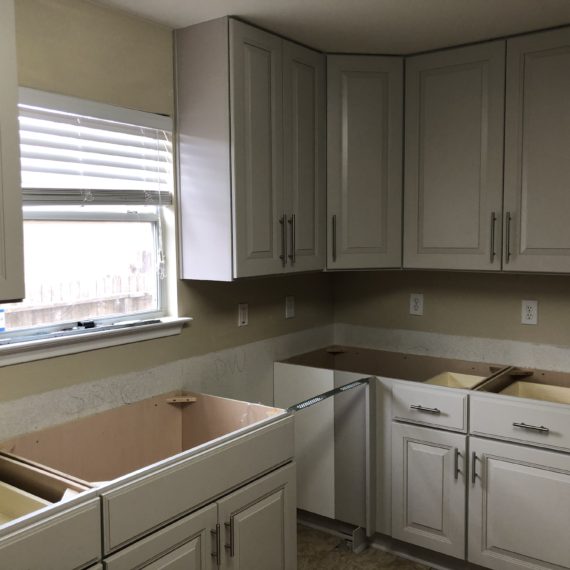 San Antonio Kitchen Remodeling Contractors Kitchen and Bath Boerne Kitchen Cabinets Stone Oak Kitchen Countertops Helotes Remodeling Contractors Alamo Heights cheapest best affordable